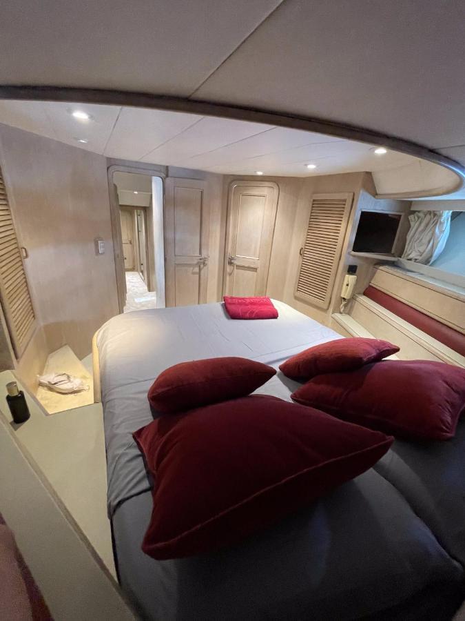 Hotel Yacht Sotavento 圣阿德里安-德贝索斯 外观 照片